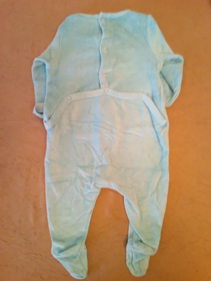 Lot de pyjamas - photo numéro 9