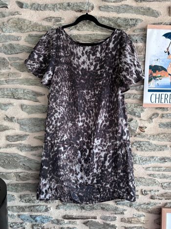 Robe léopard taille L