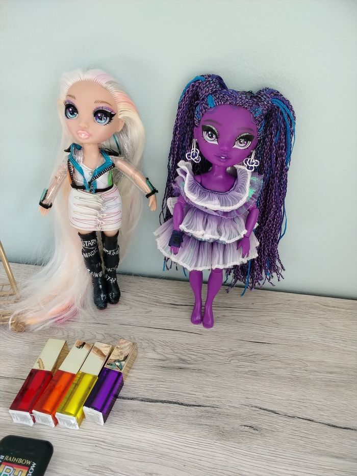 Lot rainbow high Monique Verbana et studio Amaya Raine - photo numéro 2