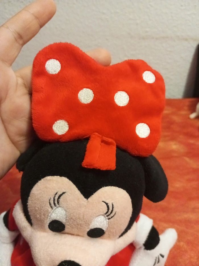 Minnie robe rouge Disney - photo numéro 2