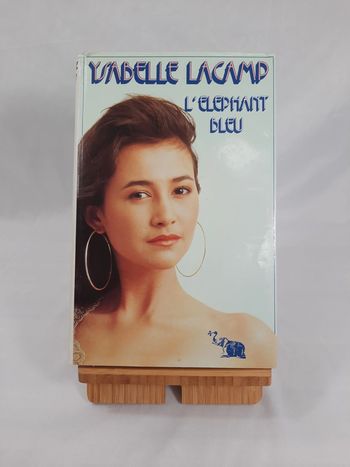 Ysabelle Lacamp, l'éléphant bleu