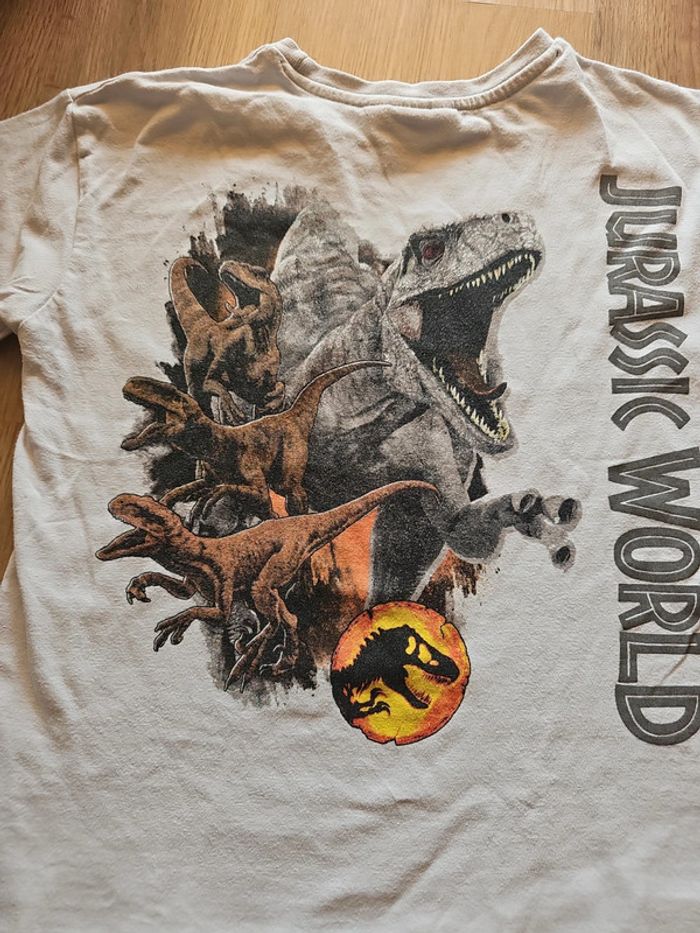Tee-shirt Jurassic World authentique - photo numéro 8