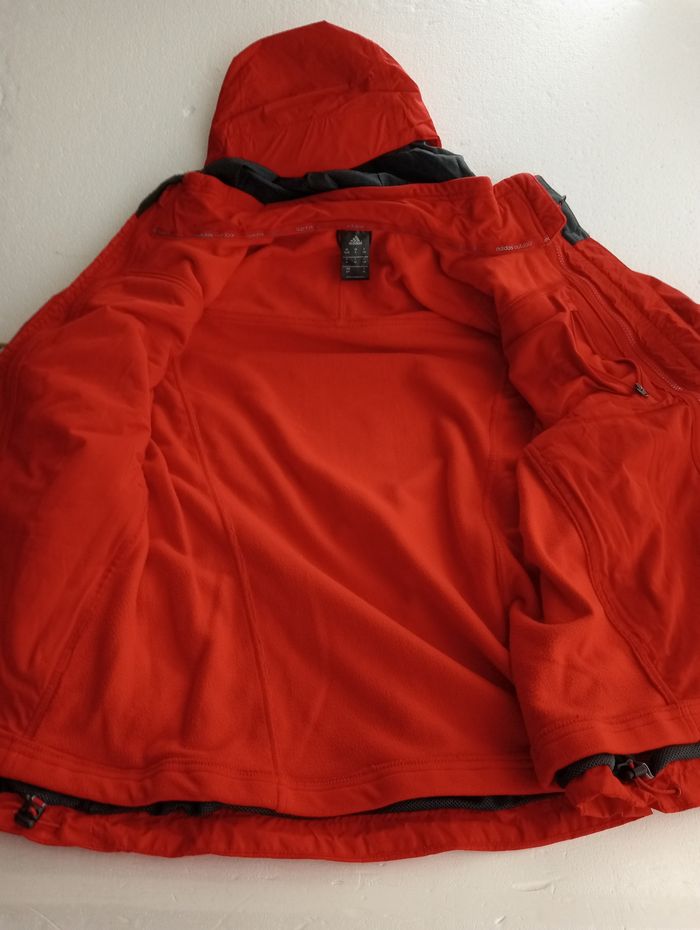 ADIDAS veste coupe-vent rouge homme/garçon,  F 168,  D 46. - photo numéro 3