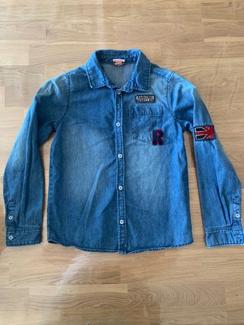 Chemise en jeans taille 8 ans  marque tape à l’œil