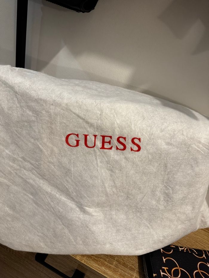 Sac à main Guess - photo numéro 2
