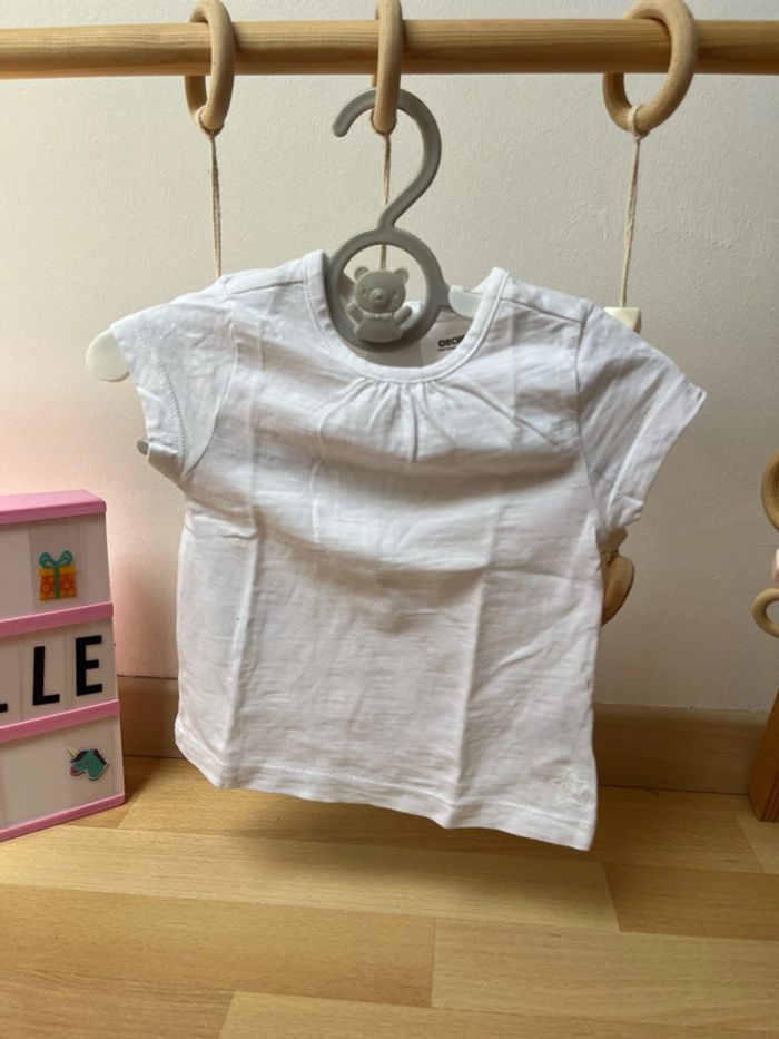 Ensemble pantalon et t-shirt - photo numéro 4