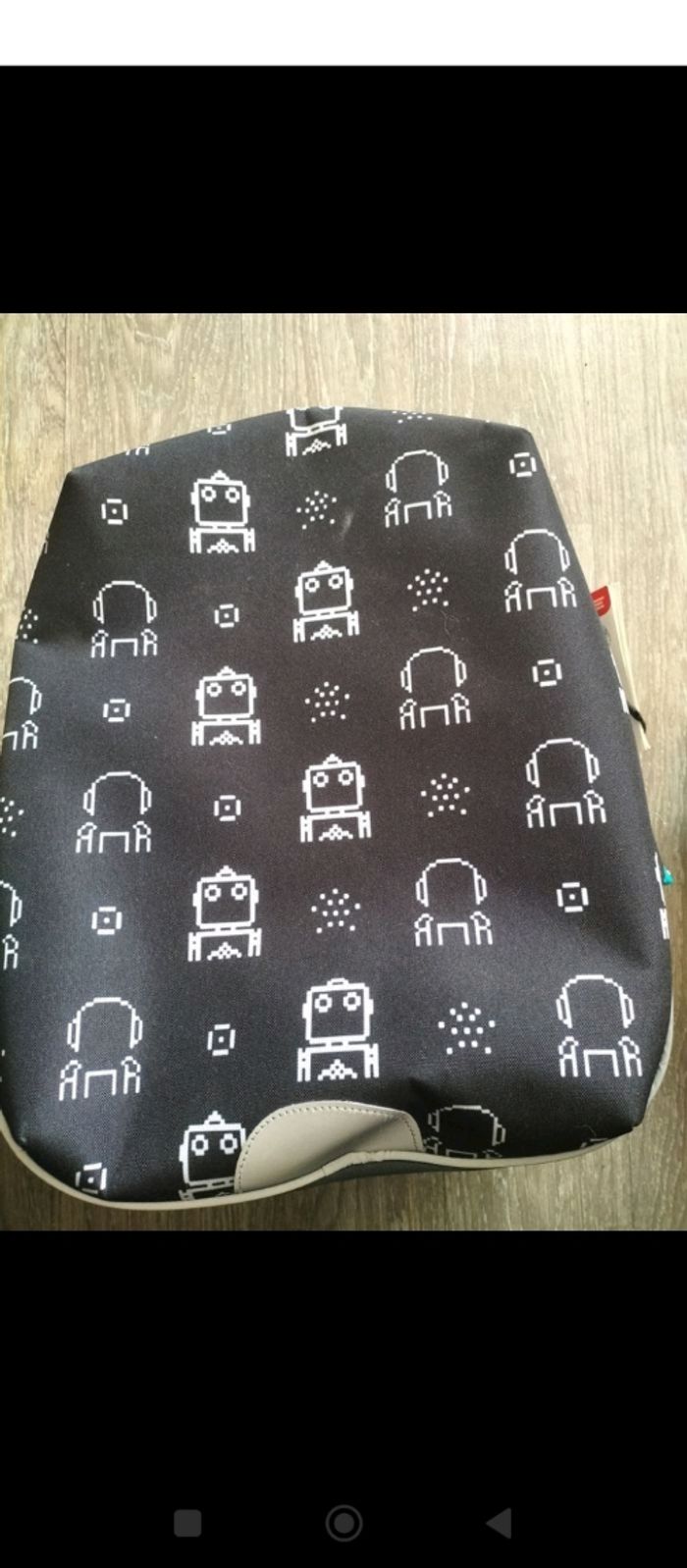 Beau sac à dos carrefour kids à 18€ avec le code 
PISCINE30
Le sac passe à 12,60€ - photo numéro 6