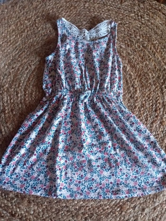 Robe d'été de marque Vertbaudet taille 5 ans - photo numéro 3