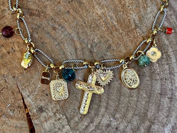 Collier acier inoxydable or et argent  croix vierge perle  pierre cœur ex-voto trèfle habaha Paris - photo numéro 3