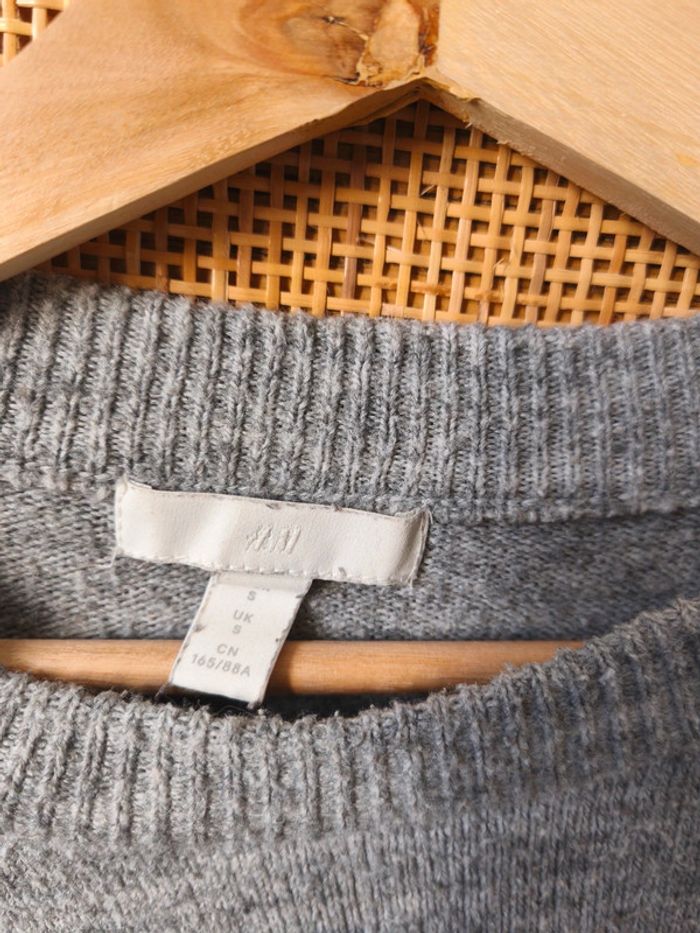 Pull gris - photo numéro 3