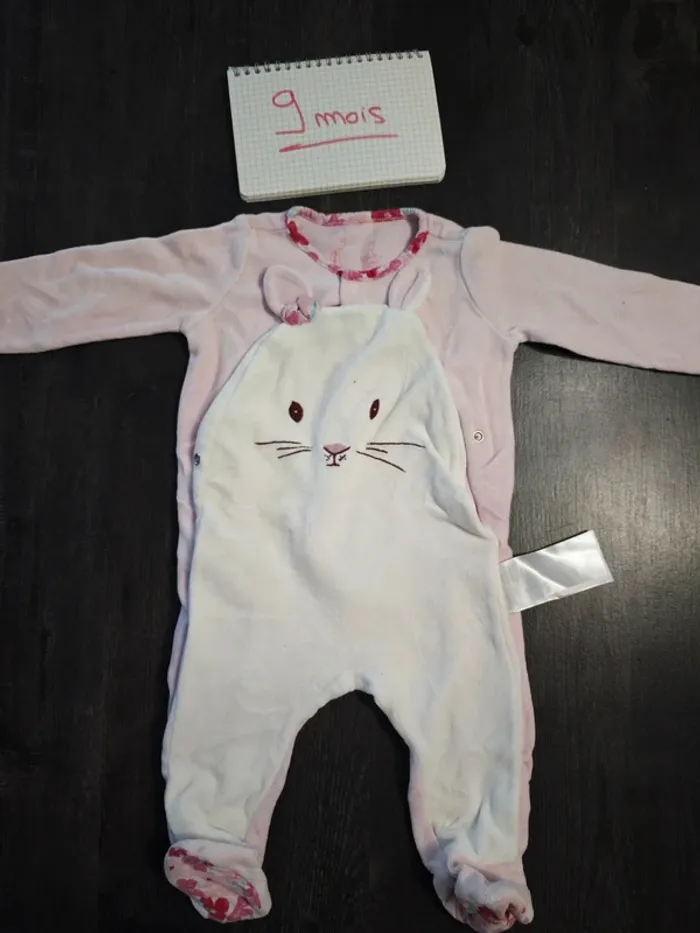 Pyjama chat