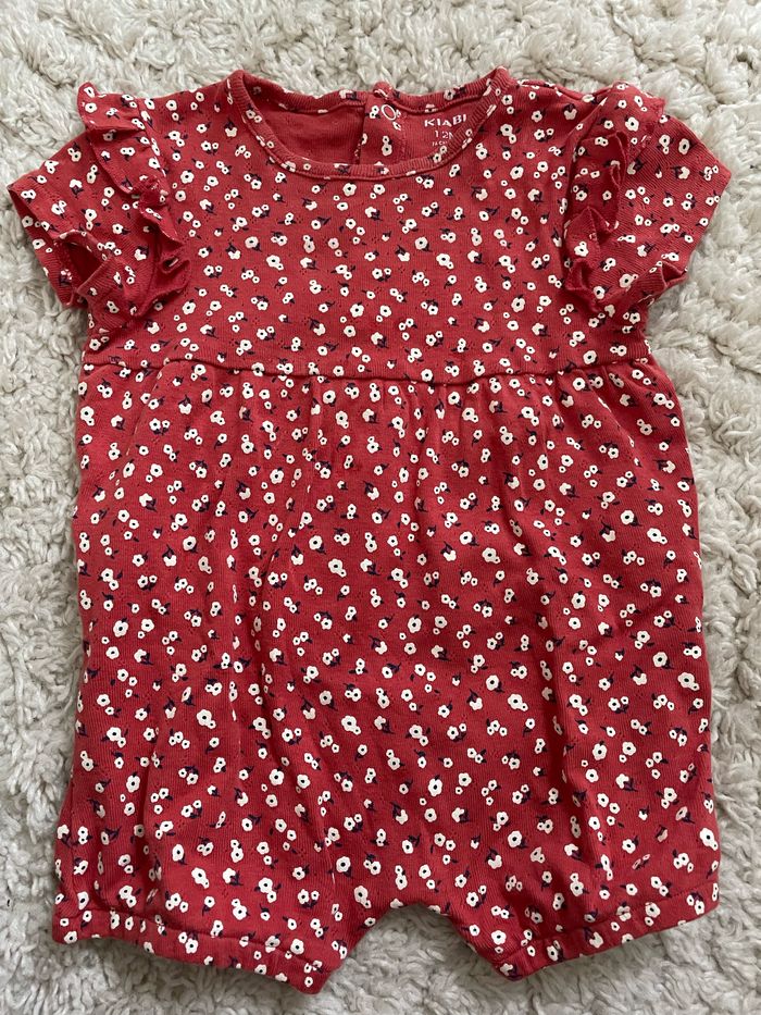 Barboteuse bébé fille kiabi taille 12 mois couleur rouge motif fleuri
