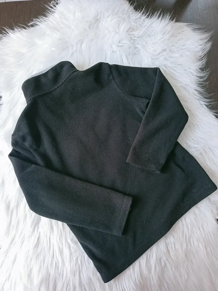 Polaire zippée noire 8 ans - photo numéro 3