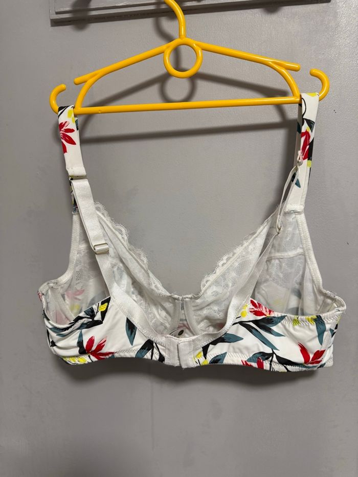 Soutien gorge 100E - photo numéro 3