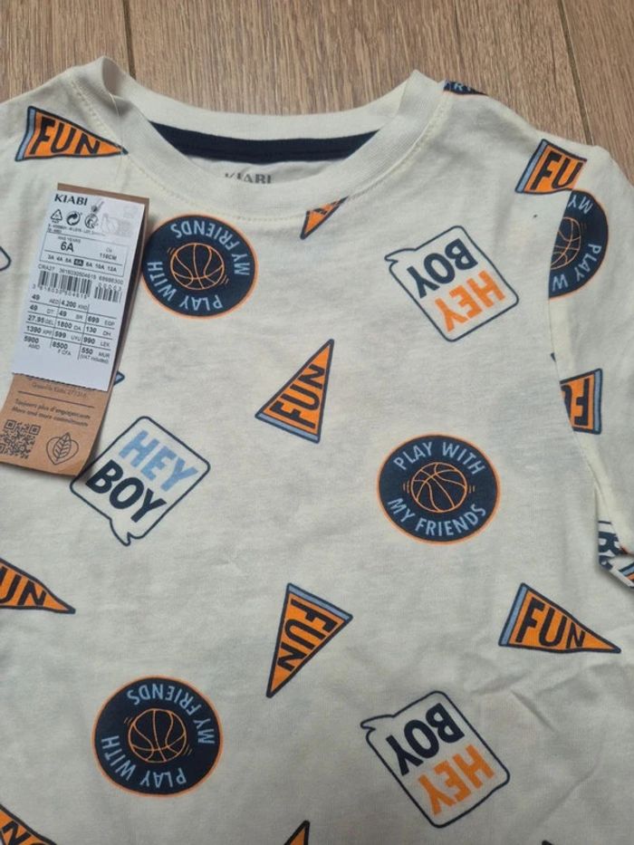 Tee-shirt MC kiabi blanc "play with my friends" 6 ans neuf avec étiquette - photo numéro 2