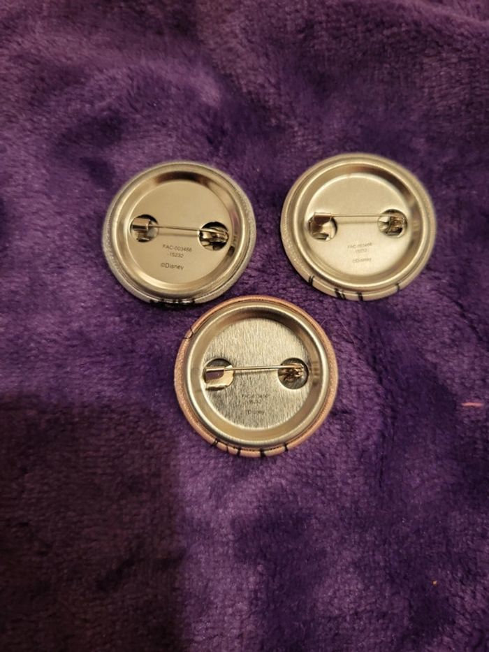 3 badge minnie disney store - photo numéro 2