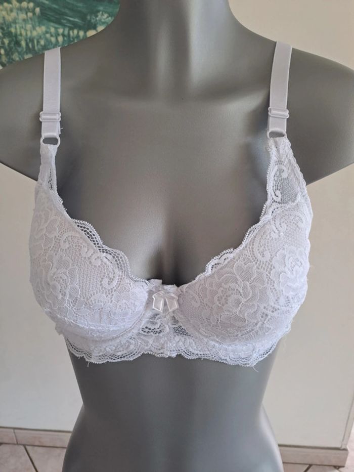 Soutien-gorge blanc dentelle