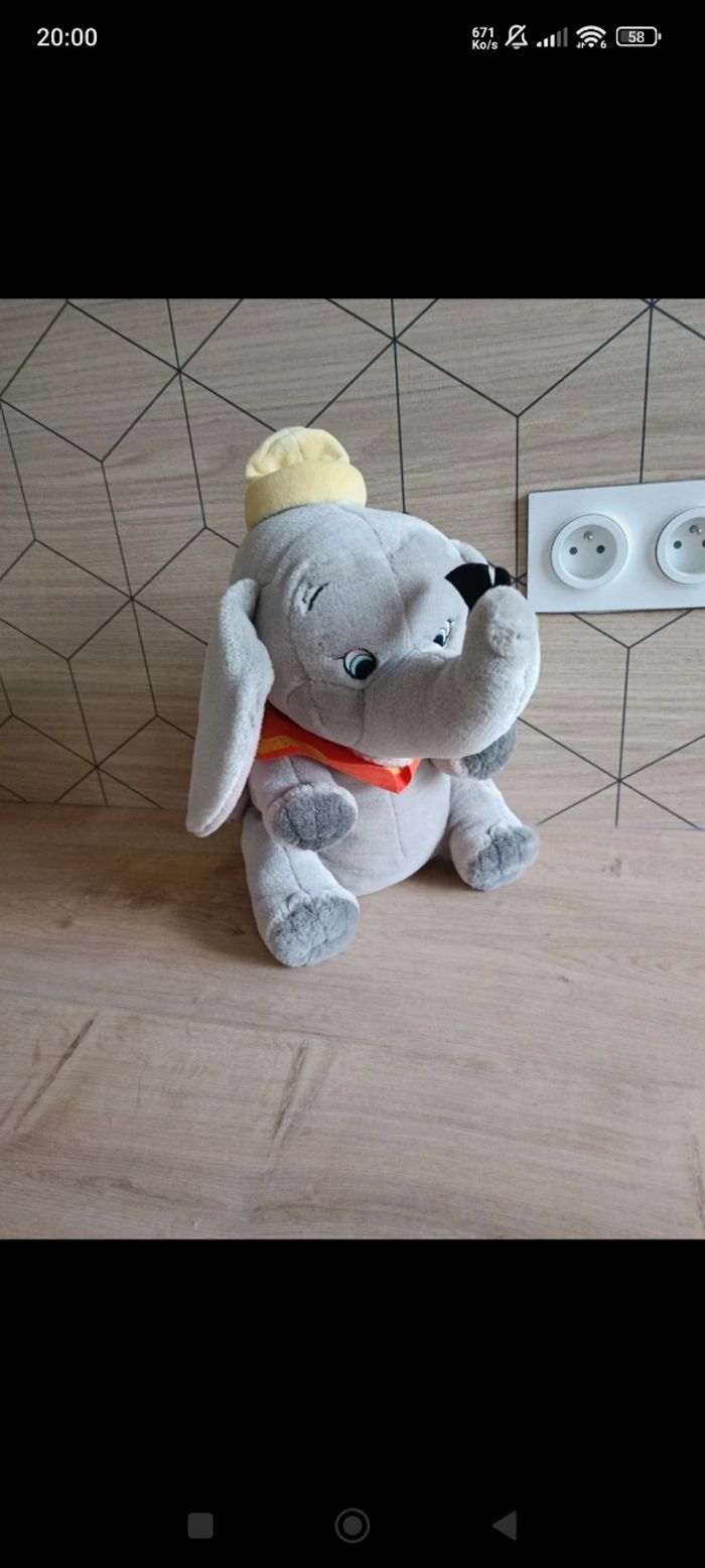 Peluche dumbo