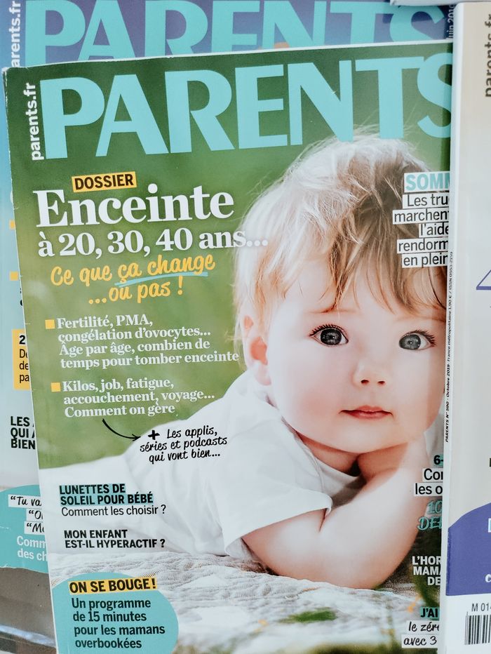 Gros lot de magazines de maternité Parents - photo numéro 3