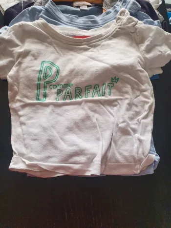 T-shirt taille 18 mois