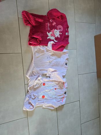 Lot 3 babygros