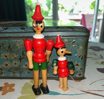 2 anciens Pinocchio en bois