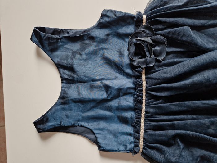 Robe bleu marine tulle 5/6 ans - photo numéro 2