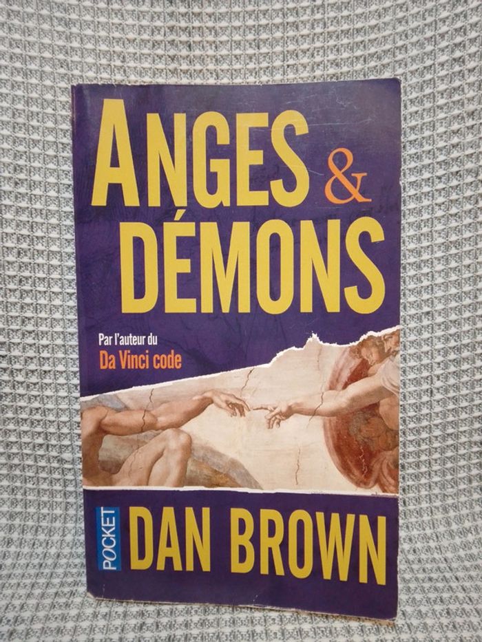 Anges et Démons - Dan Brown - Ed. Pocket