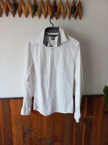 Chemise blanche col gris