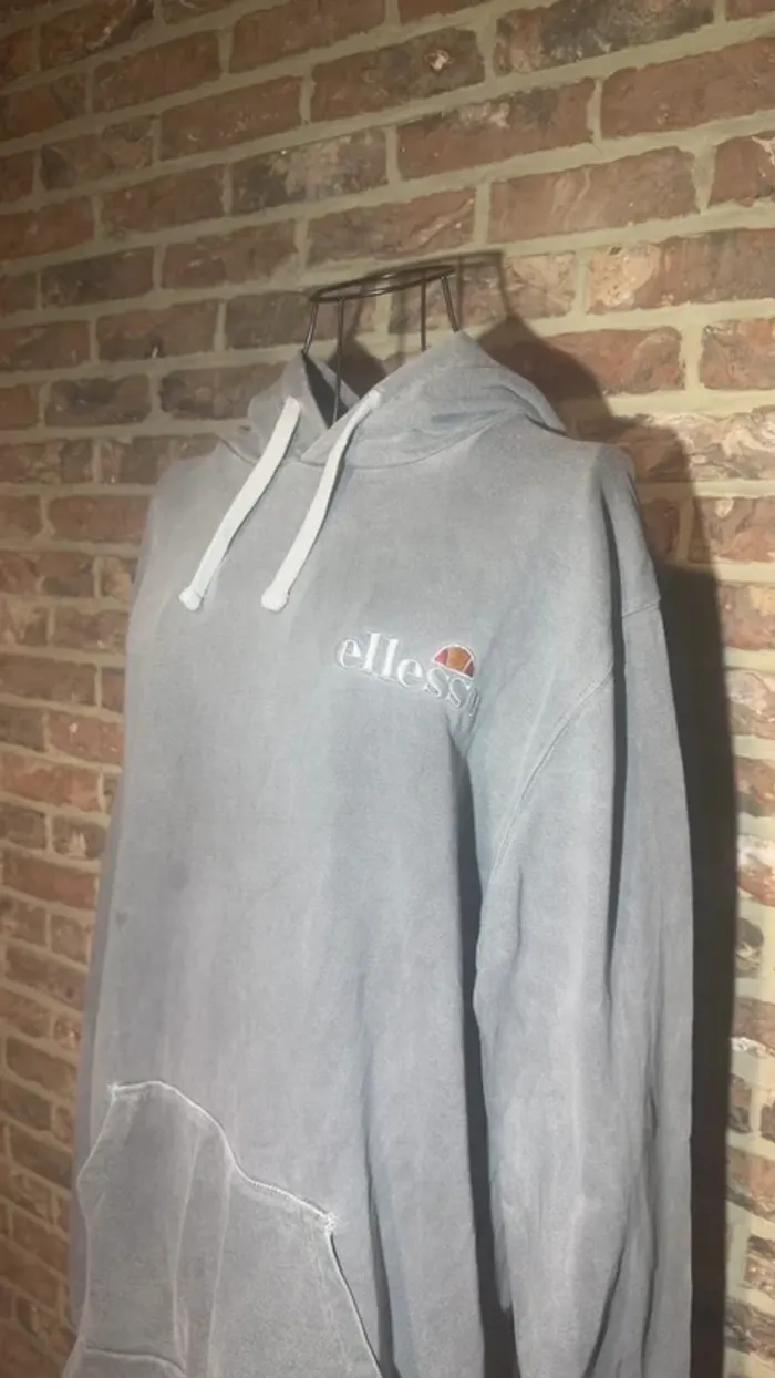 Sweat à capuche gris foncé Ellesse