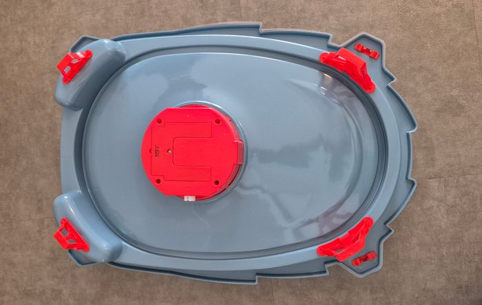 Arène Beyblade Burst Surge motorisée - photo numéro 3