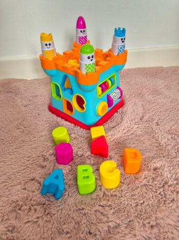 Château formes chiffres couleurs