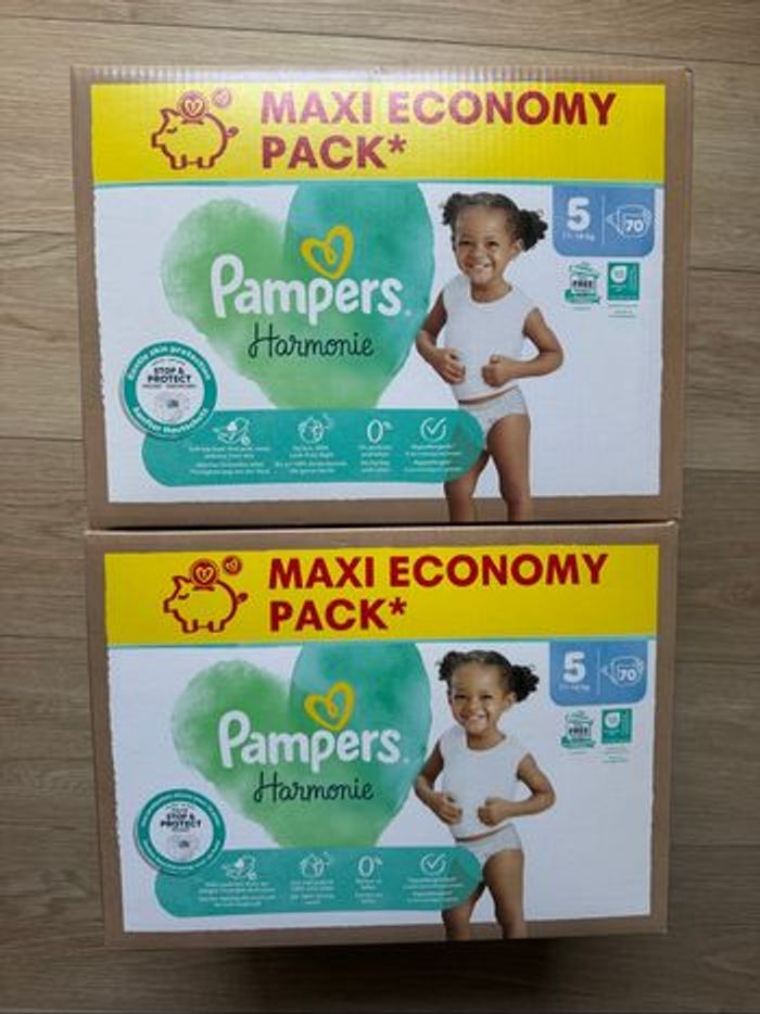 140 couches Pampers harmonie taille 5