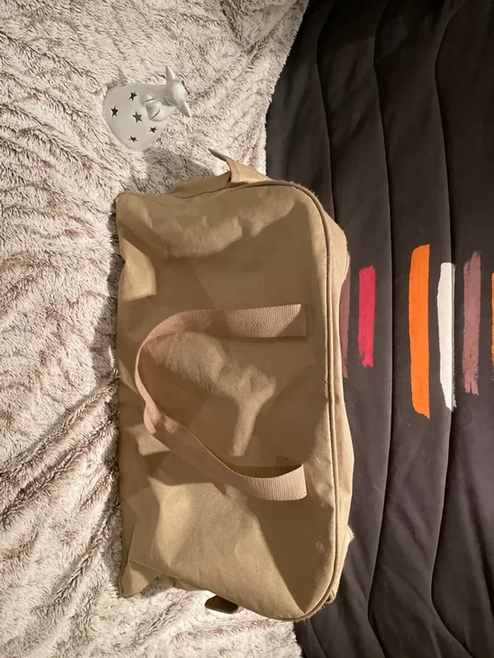 Sac de voyage avec de multiples rangements - photo numéro 2