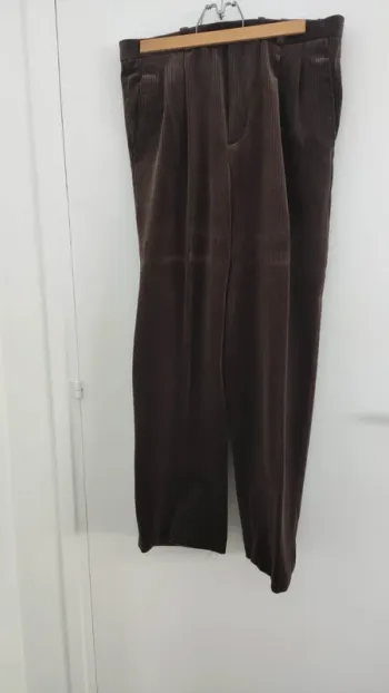 Pantalon marron côtelé taille 42