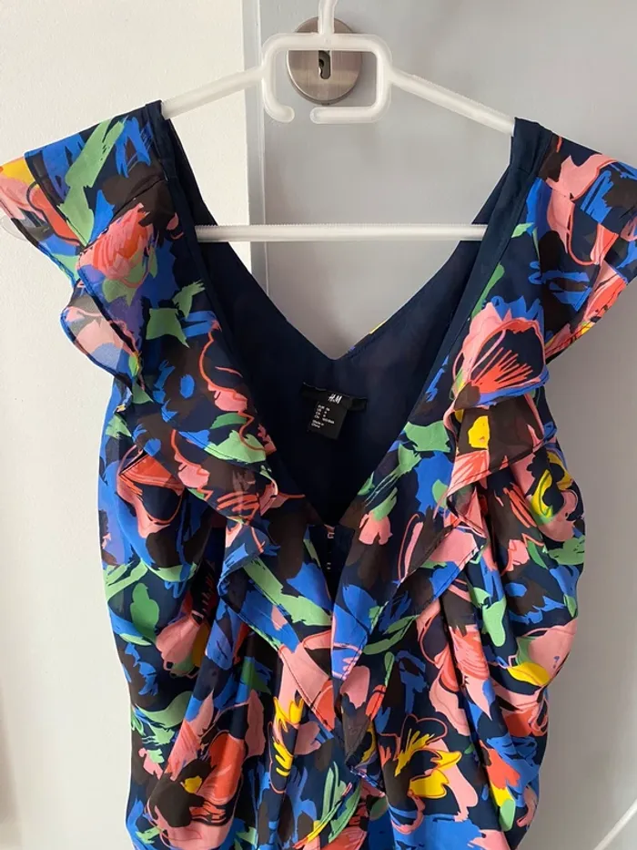 Robe H&m fleurie 36 - photo numéro 3