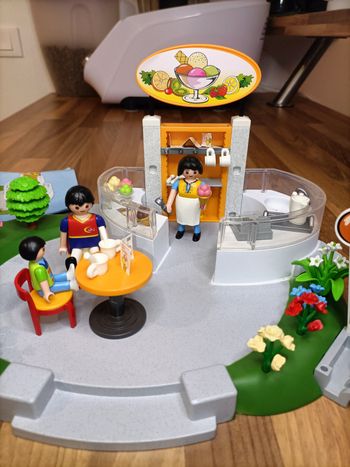 Playmobil café glacier avec 3 personnages et nombreux accessoires - complet - set n°4134