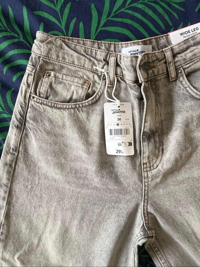 Jean gris neuf large Jennyfer taille 36 - photo numéro 2