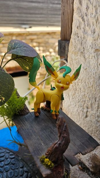 Super figurine Pokemon Nintendo Phyllali