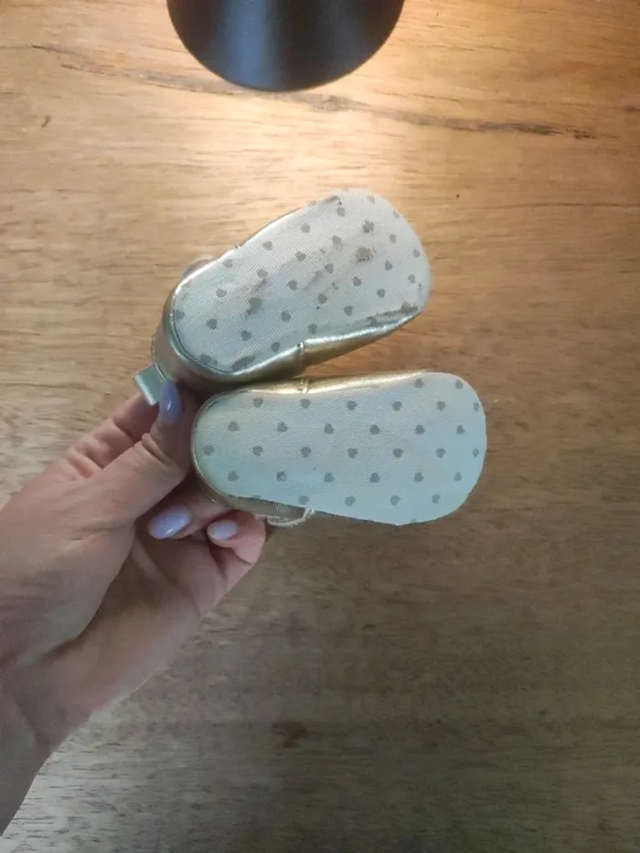 Chaussures bébé 0-3 mois - photo numéro 3