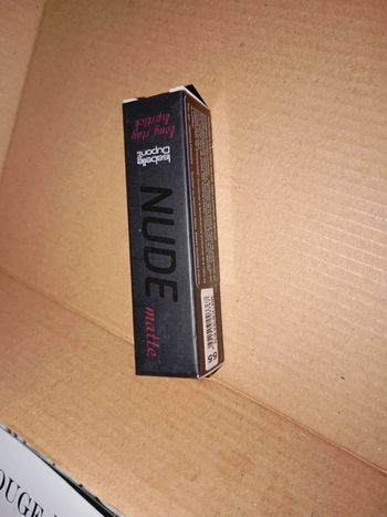 NM55 Beige isabelle dupont rouge à lèvres liquide Nude mat onikha NML005