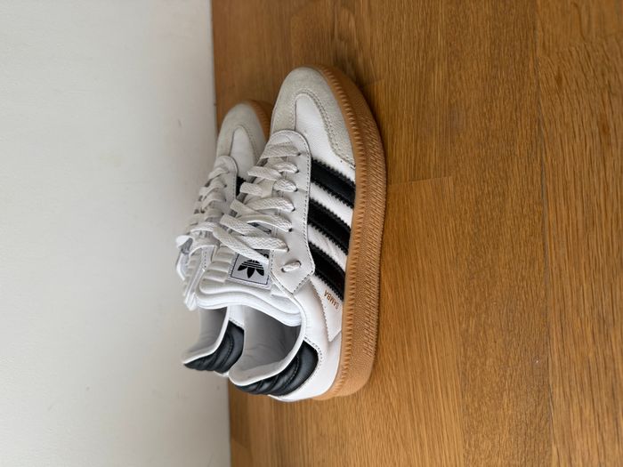 Basket adidas samba XLG pointure 36 - photo numéro 2