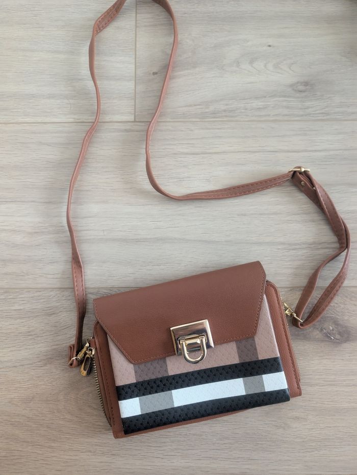 Sac pochette bandoulière