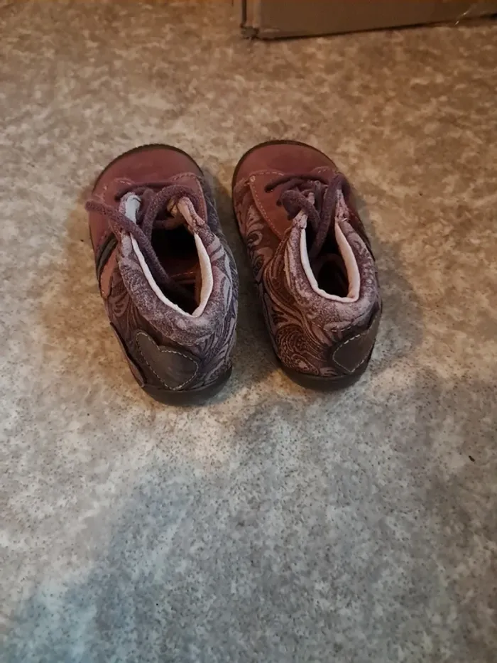 Chaussure t21 - photo numéro 2