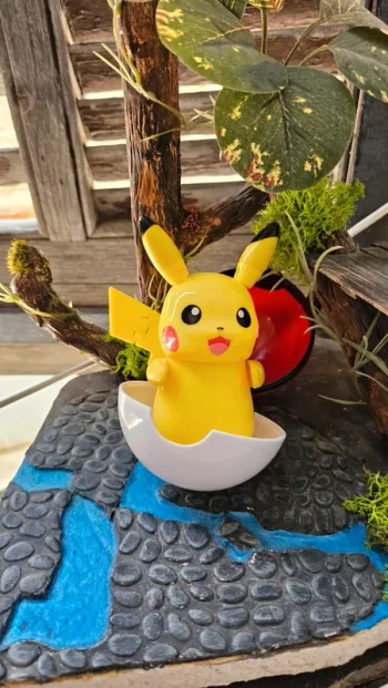 Super figurine Pokemon pliable en boule pikachu