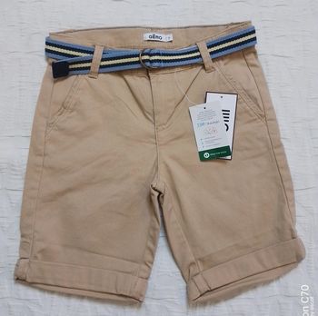 Gémo short bermuda beige ceinture 7 ans