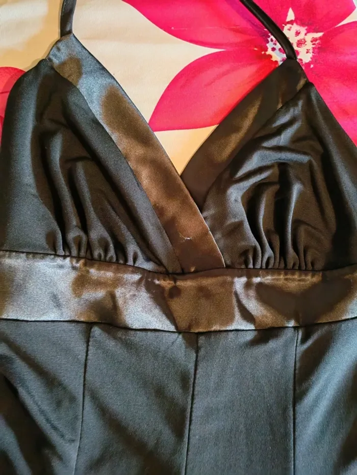 Robe dos nu - photo numéro 4