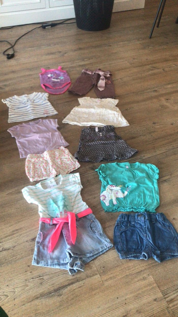 Lot de vêtements tee-shirts short  robe pantalon 3 mois