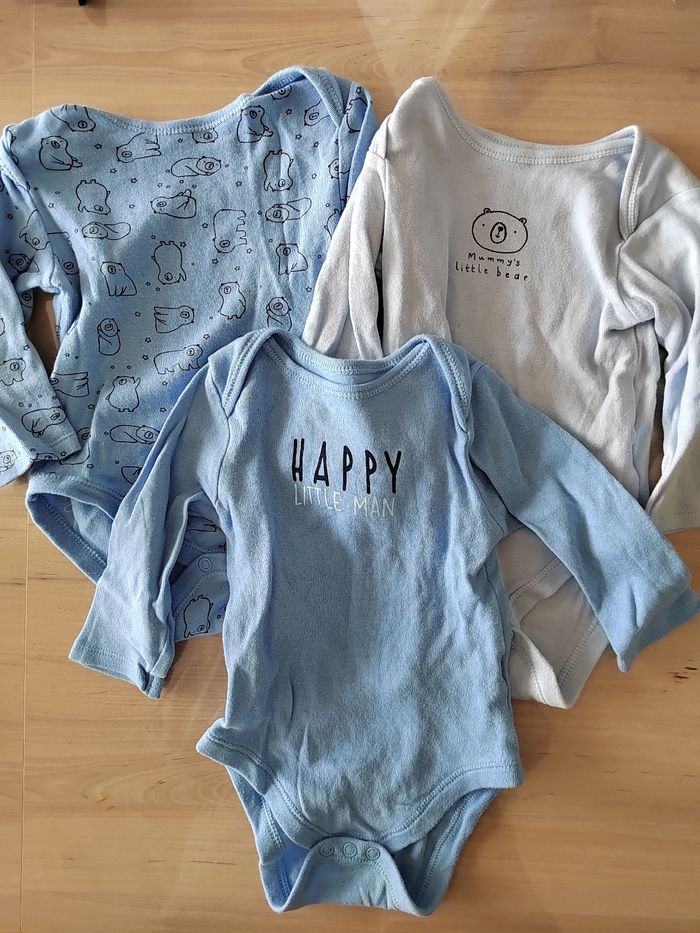 Lot de 3 bodies 12 mois