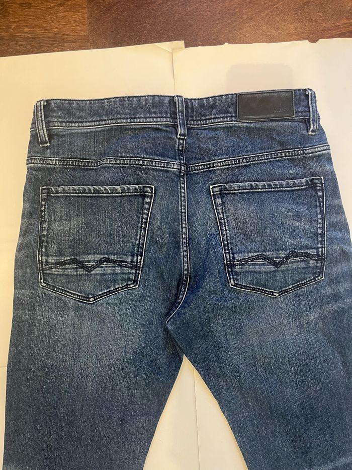 Jean bleu hugo boss taille M - photo numéro 4